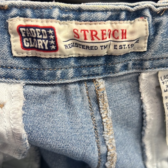 Faded Glory Stretch Jean Shorts - Picture 5 of 6